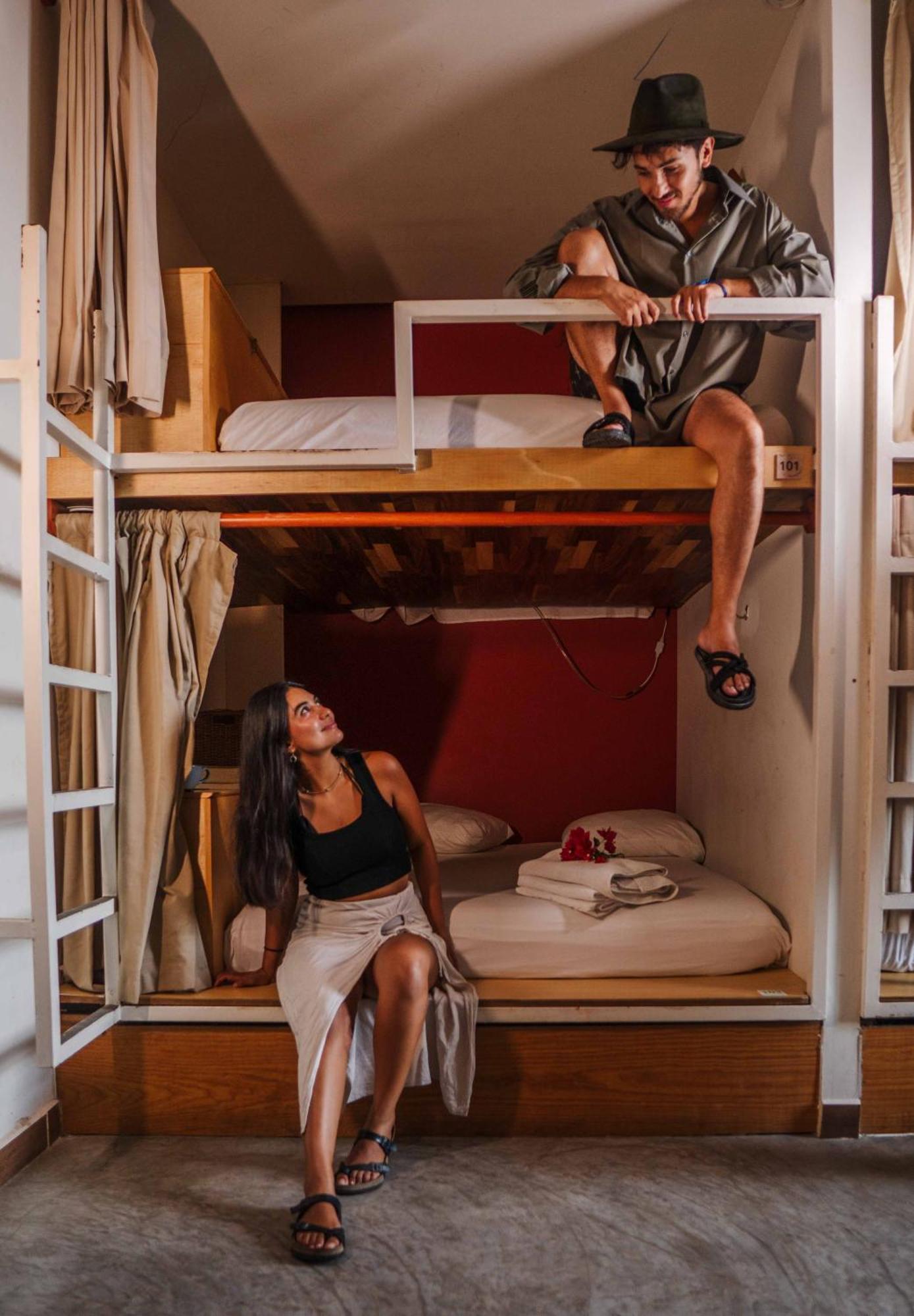Oostel Smart Hostel - Tulum Pueblo (Adults Only) Exteriör bild