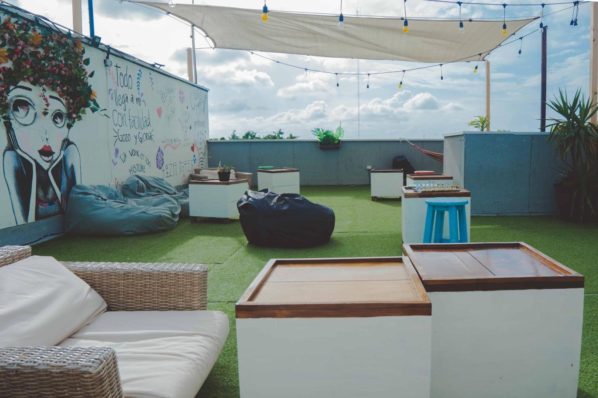 Oostel Smart Hostel - Tulum Pueblo (Adults Only) Exteriör bild