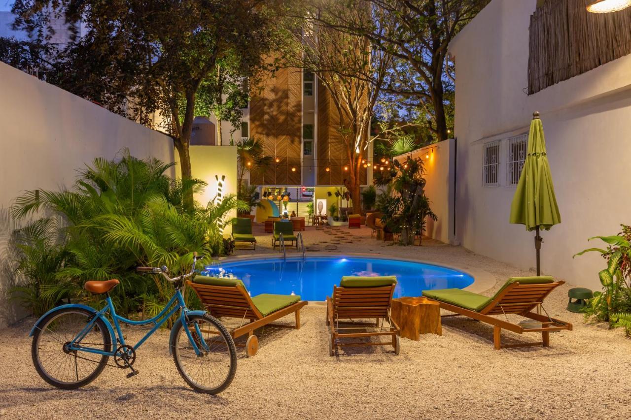 Oostel Smart Hostel - Tulum Pueblo (Adults Only) Exteriör bild