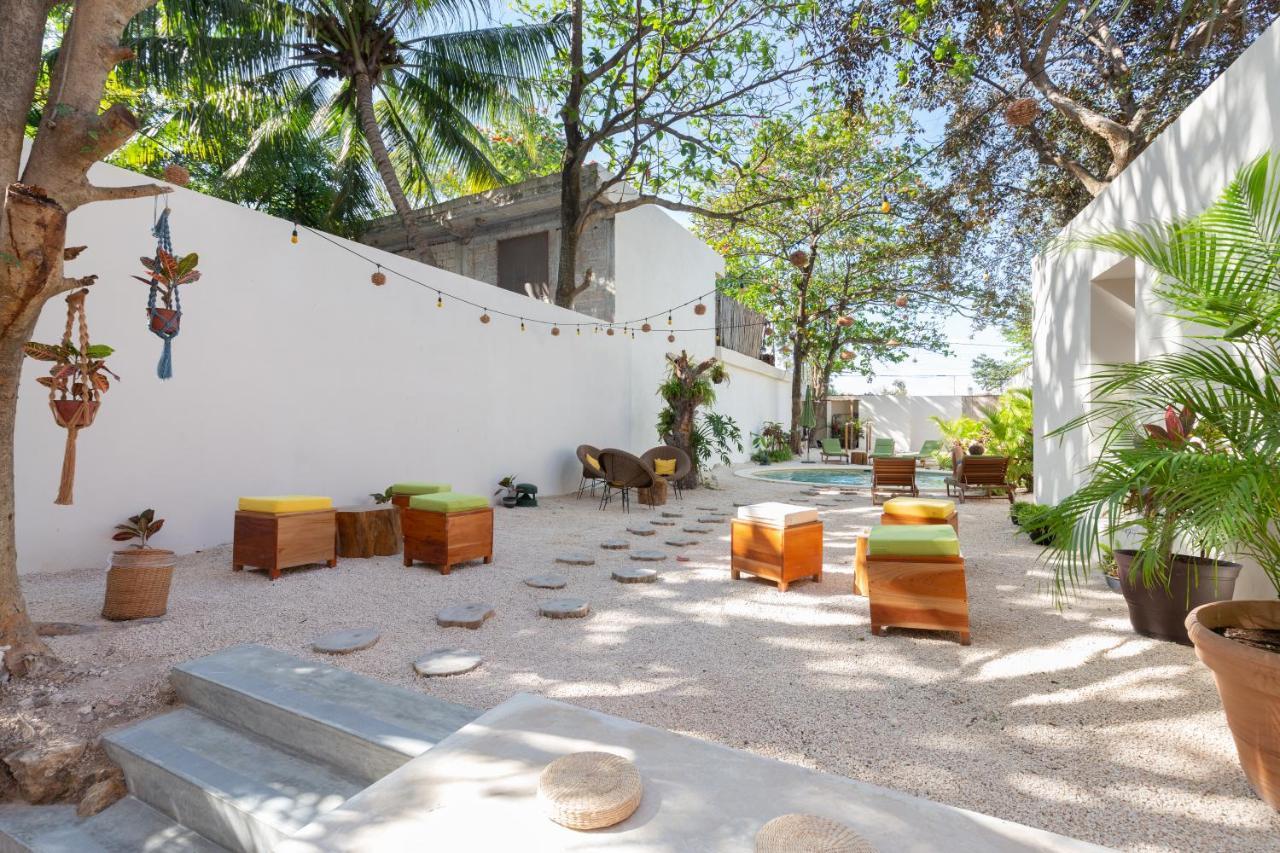 Oostel Smart Hostel - Tulum Pueblo (Adults Only) Exteriör bild
