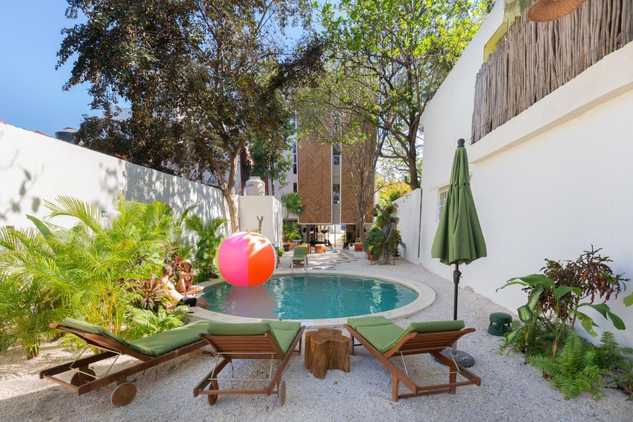 Oostel Smart Hostel - Tulum Pueblo (Adults Only) Exteriör bild